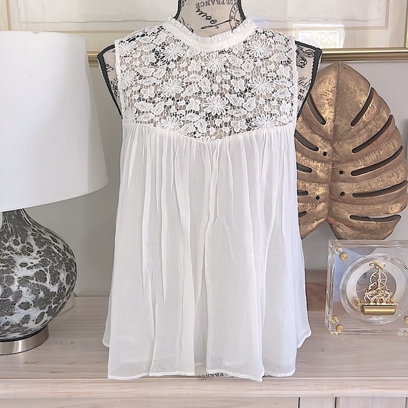 Trafaluc Zara Lace summer flowy top - Picture 3 of 8